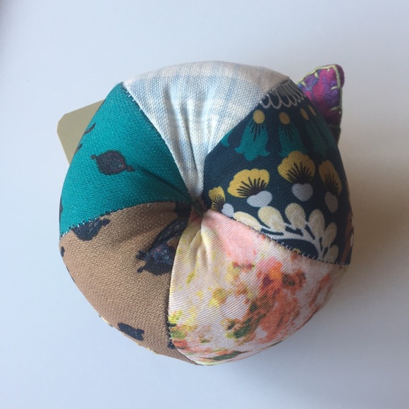 One pumpkin push pin 🧶🧵 - Picture 3 of 4